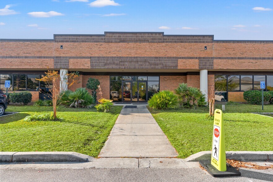 More Photos Of 8733/8739 Hwy 17 Bypass N Byp, Myrtle Beach Office For Sale