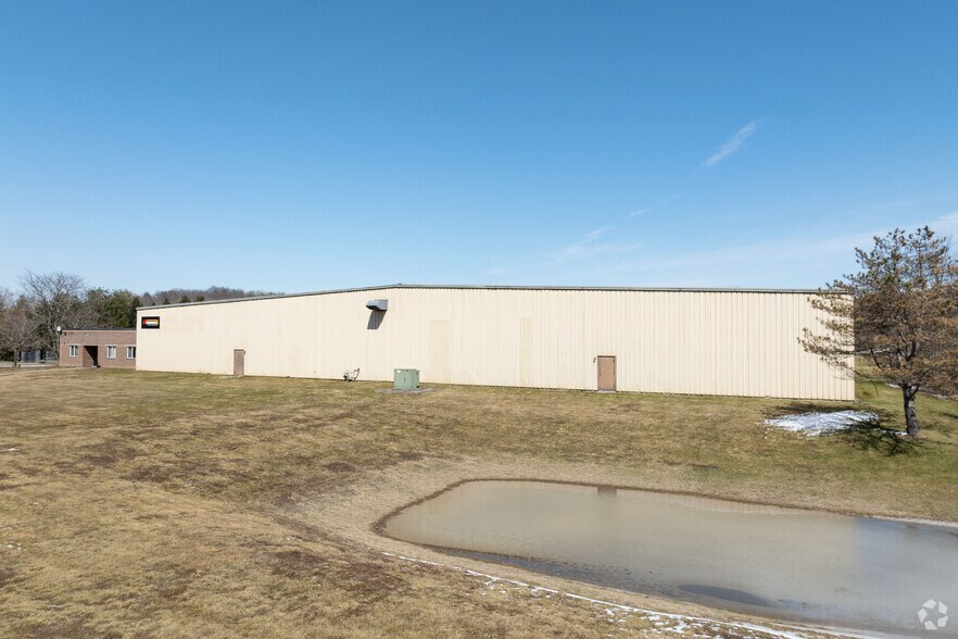 More Photos Of 1210 Route 9, South Schodack Warehouse For Lease