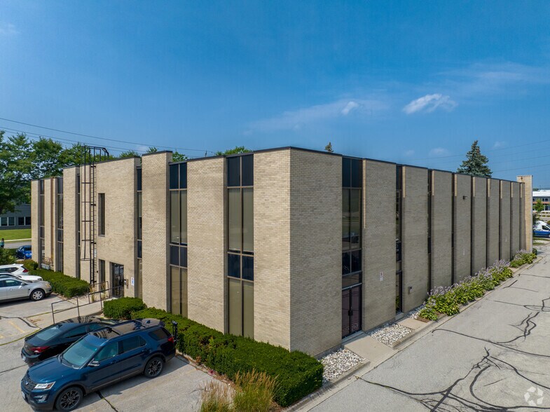 More Photos Of 3190 Harvester Rd, Burlington Office For Sale