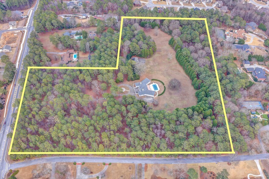 More Photos Of 1000 Grayson Pky, Grayson Land For Sale