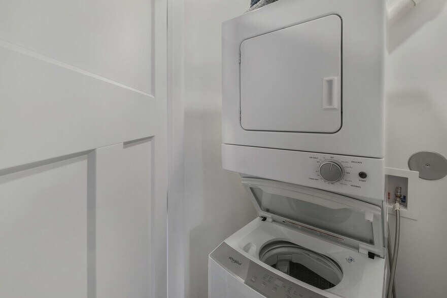 More Photos Of , Ottawa Multifamily For Sale