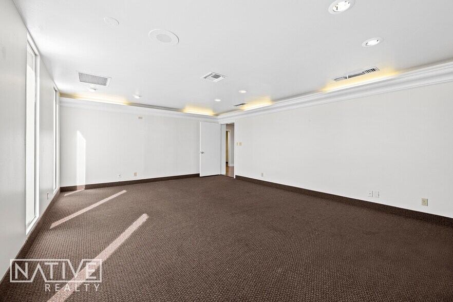 More Photos Of 2817 E Oakland Park Blvd, Fort Lauderdale Office For Sale