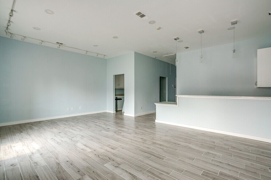 More Photos Of 11751 Alta Vista Rd, Fort Worth Medical For Lease