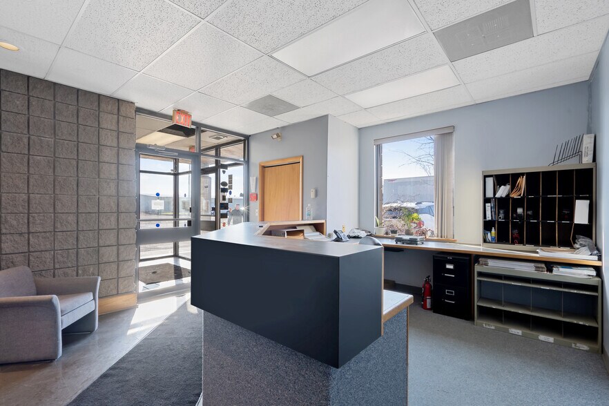 More Photos Of 532 State Fair Blvd, Syracuse Light Distribution For Sale