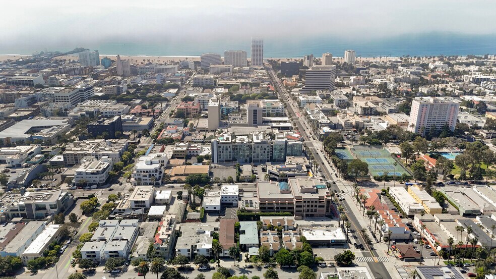 More Photos Of 1224 9th St, Santa Monica Apartments For Sale