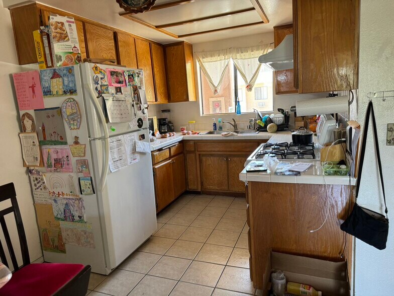 More Photos Of 5335 Huntington Dr N, Los Angeles Apartments For Sale