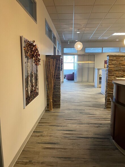 More Photos Of 970 Reserve Dr, Roseville Loft Creative Space For Sale