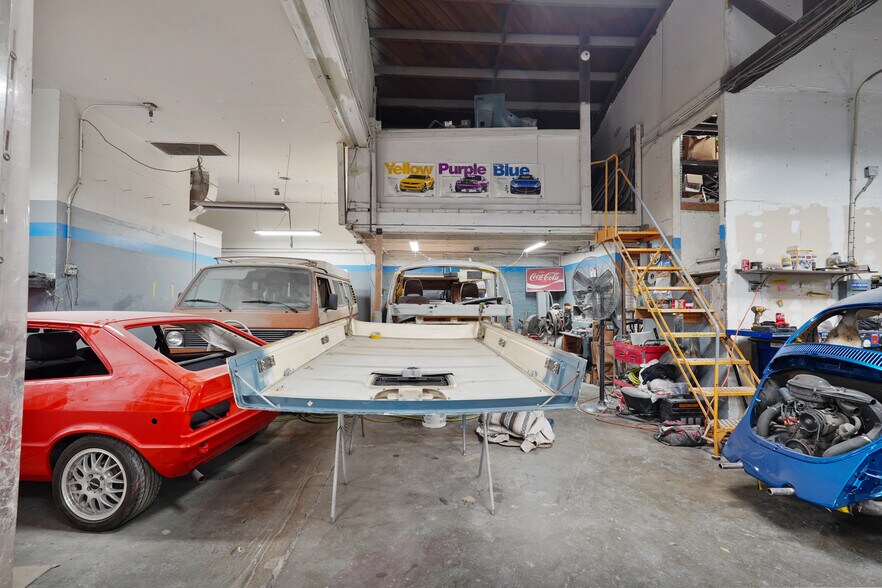More Photos Of 245 24th St, Richmond Auto Repair For Sale