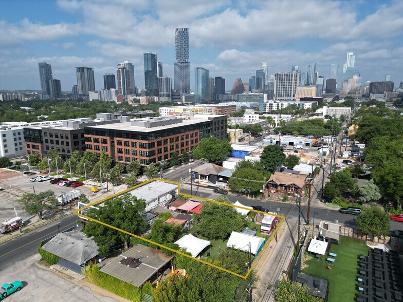 Primary Photo Of 1500 E 6th St, Austin Storefront Retail Residential For Sale
