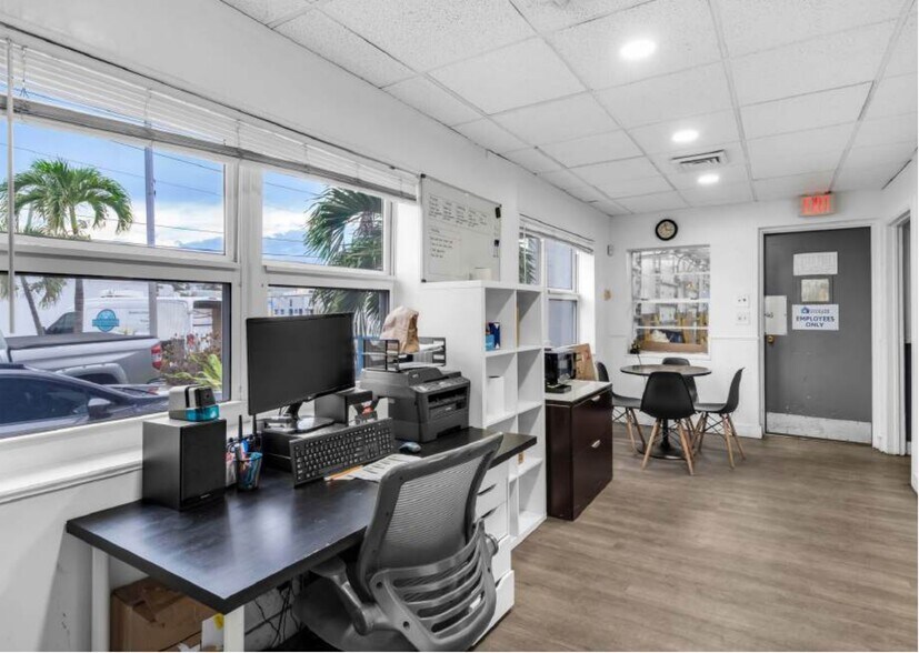 More Photos Of 3220 SW 2nd Ave, Fort Lauderdale Refrigeration Cold Storage For Sale