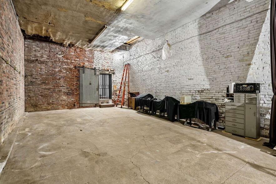 More Photos Of 3547 Kensington Ave, Philadelphia General Retail For Sale