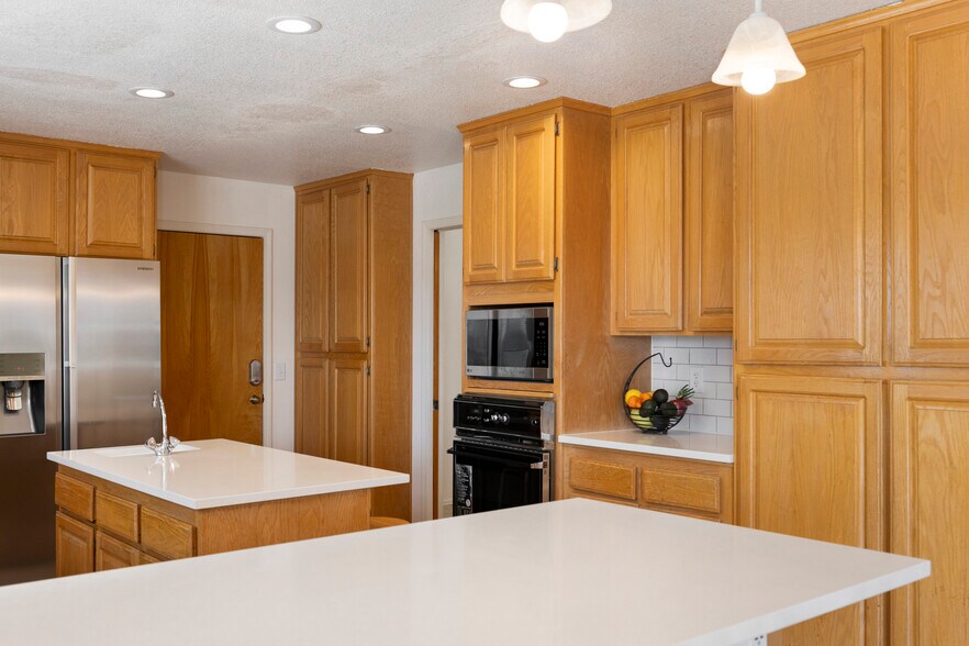 More Photos Of 9930 Calvine Rd, Sacramento Apartments For Sale