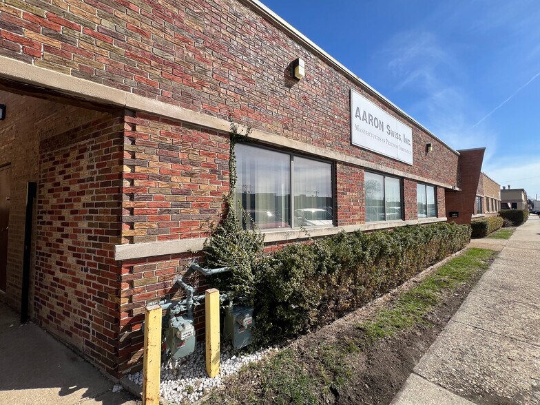 More Photos Of 10136 Pacific Ave, Franklin Park Warehouse For Sale