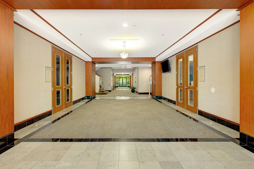 More Photos Of 1045 Southcrest Dr, Stockbridge Medical For Lease