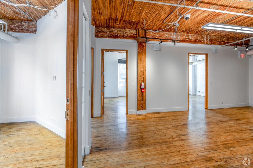 More Photos Of 116 Spadina Ave, Toronto Office Residential For Lease