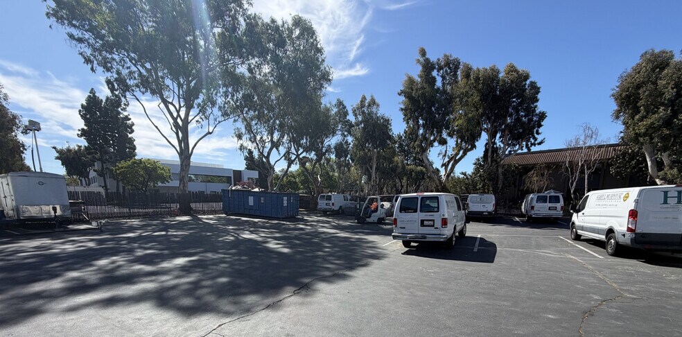 More Photos Of 42 Bonaventura Dr, San Jose Warehouse For Sale