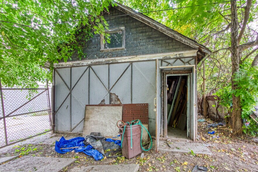 More Photos Of 423 W Grand Blvd, Detroit Apartments For Sale