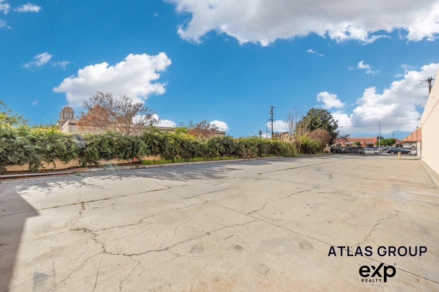 More Photos Of 1618 S San Gabriel Blvd, San Gabriel Freestanding For Sale