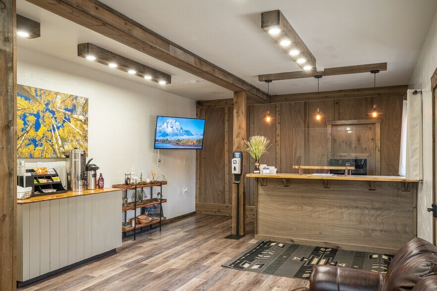 More Photos Of 229 N Hayden St, West Yellowstone Hotel For Sale