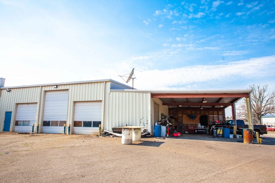 More Photos Of 2210 Washington Rd, Thomson Auto Dealership For Sale