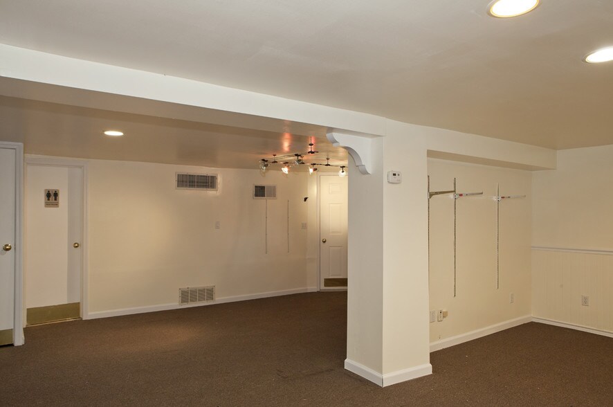 More Photos Of 97 Locust Ave, Cortlandt Manor Medical For Sale