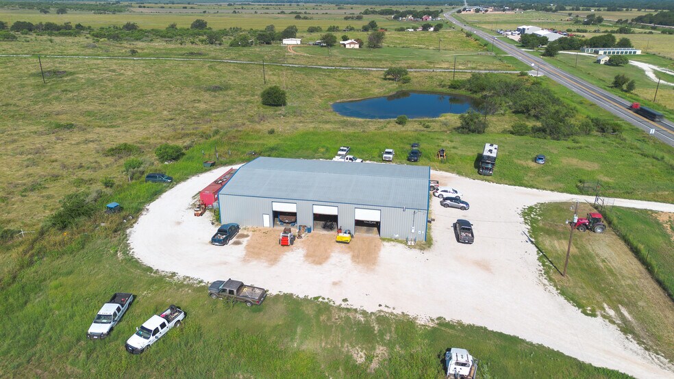 More Photos Of 469 W US Highway 190, San Saba Warehouse For Sale