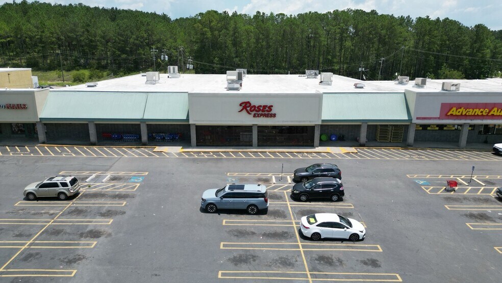More Photos Of 1129 Ogeechee rd, Savannah General Retail For Lease
