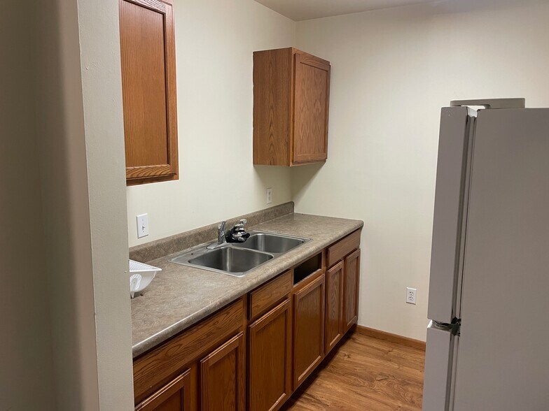 More Photos Of 321 Grove City Rd, Slippery Rock Apartments For Sale