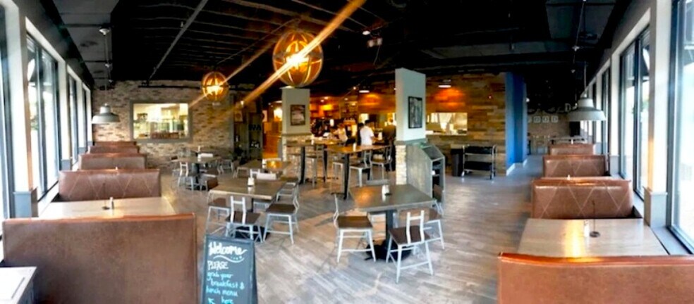 More Photos Of 6959 N Milwaukee Ave, Niles Warehouse For Sale