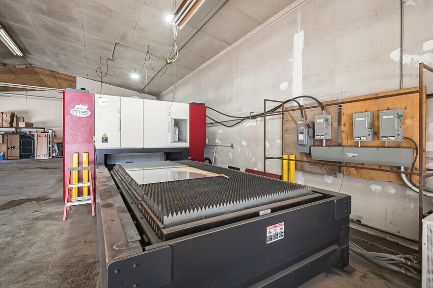 More Photos Of 4871 Wellington Road 29, Guelph Warehouse For Sale