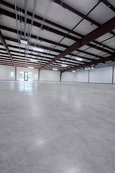 More Photos Of 114 S State St, Haw River Manufacturing For Sale