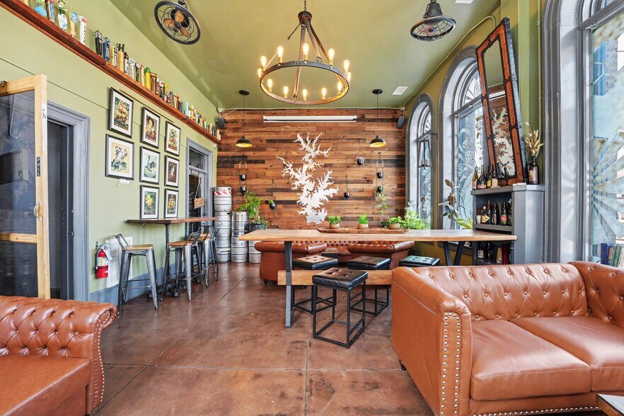 More Photos Of 188 N Main St, Mooresville Storefront Retail Office For Sale