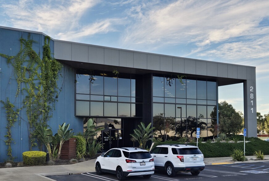 Primary Photo Of 2811 Airpark Rd, Santa Maria Office Residential For Lease