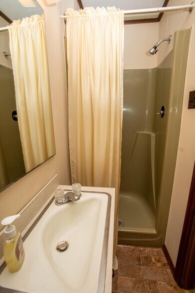 More Photos Of 926 Ben Franklin Hwy E, Douglassville Office For Sale