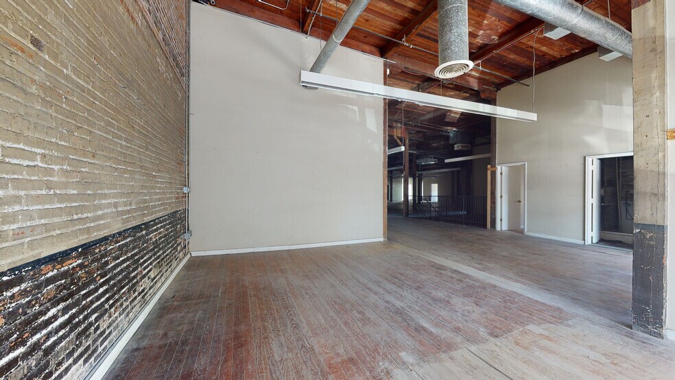 More Photos Of 3 Martin Luther King Jr Blvd, Savannah Restaurant For Sale