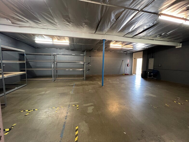 More Photos Of 315 S Flower St, Burbank Warehouse For Lease