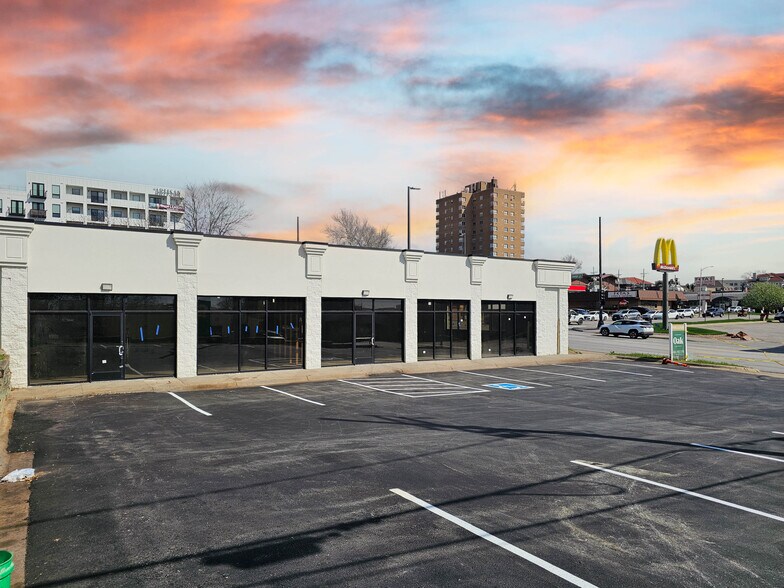 Primary Photo Of 4002 Dodge St, Omaha Freestanding For Lease