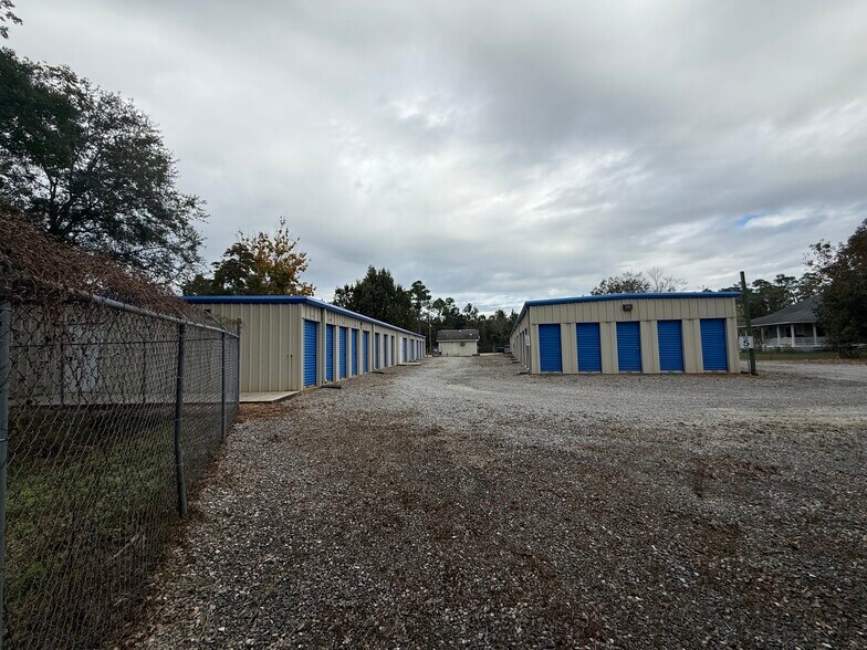 More Photos Of 9765 S Loop Rd, Pensacola Self Storage For Sale