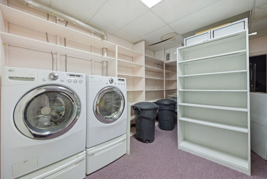 More Photos Of 1811 Bayshore Gardens Pky, Bradenton Medical For Sale