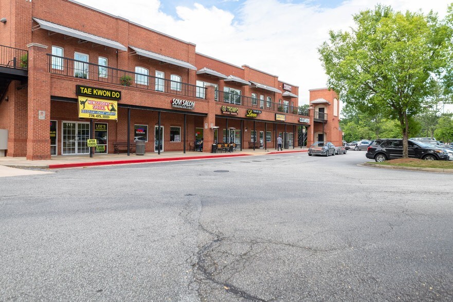 More Photos Of 11877 Douglas Rd, Alpharetta Unknown For Lease