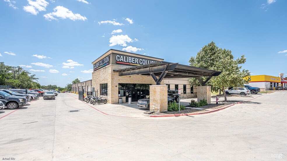 More Photos Of 25627 US Highway 281 N, San Antonio Freestanding For Sale