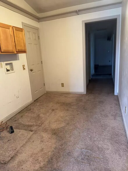 More Photos Of 177 Hi Way Supply Rd, Dunbar Office Residential For Sale