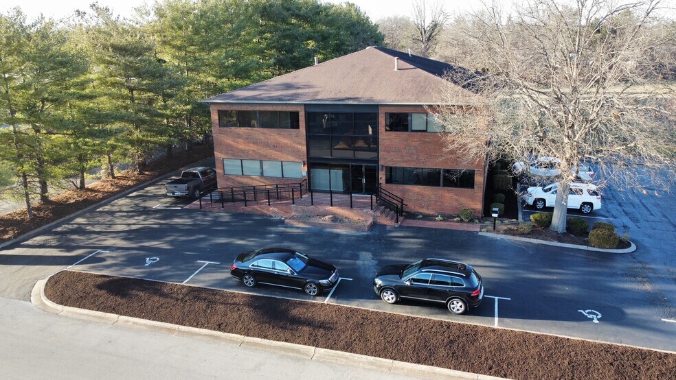 More Photos Of 1131 Fairway St, Bowling Green Medical For Lease