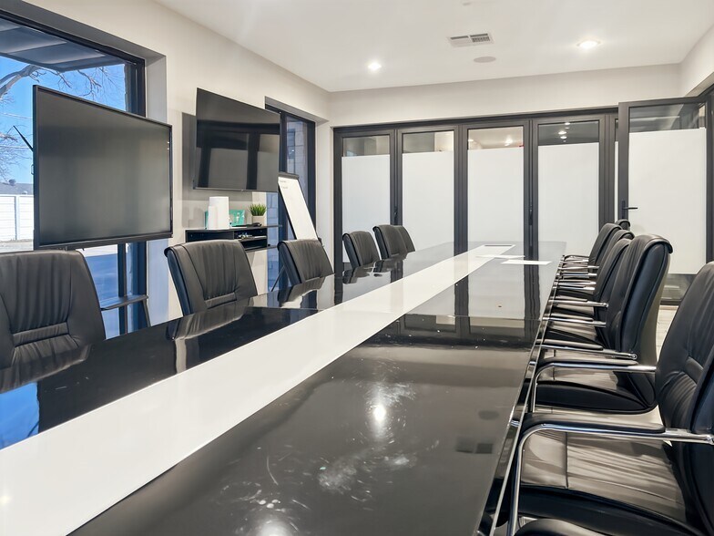 More Photos Of 404 Airport Fwy, Bedford Coworking Space