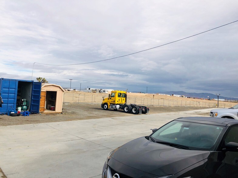 More Photos Of 17105 Darwin Ave, Hesperia Contractor Storage Yard For Lease