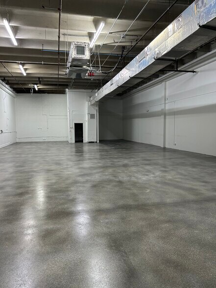 More Photos Of 4095 N 28th Way, Hollywood Warehouse For Lease