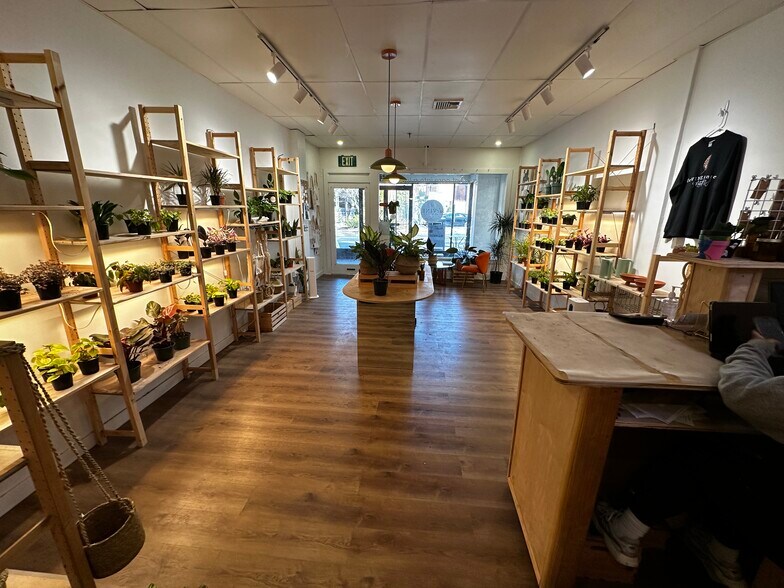 More Photos Of 28 S Fullerton Ave, Montclair Storefront For Lease