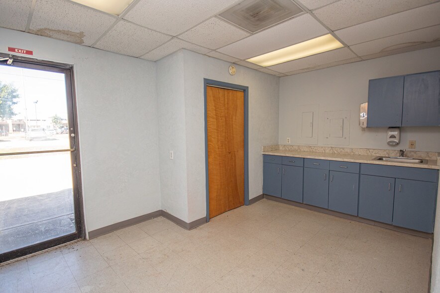 More Photos Of 13414 Medical Complex Dr, Tomball Medical For Lease