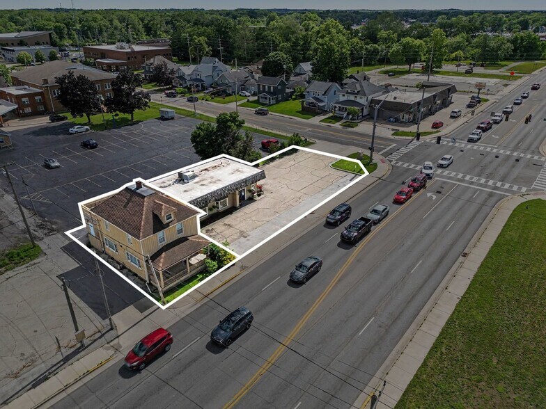More Photos Of 212-214 W Pike St, Goshen Freestanding For Sale