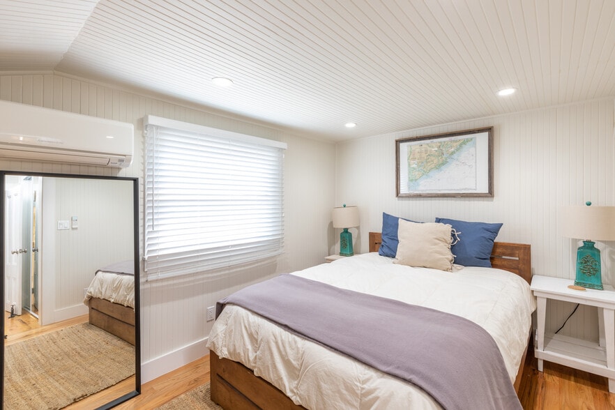 More Photos Of 1030 G St, Napa Apartments For Sale